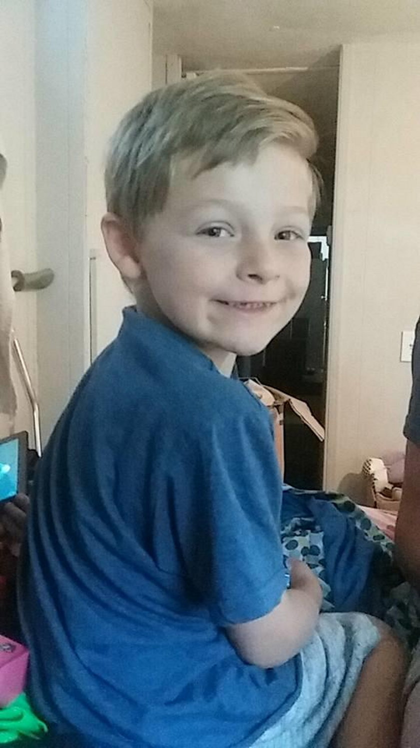 6-letni Kaydon Leach zaginął. Gdy go znaleźli nie był sam