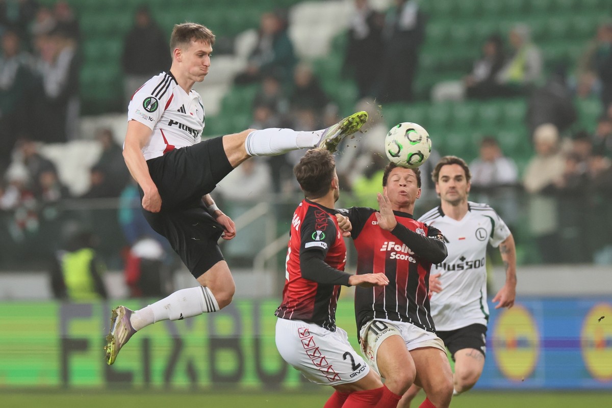 Liga Konferencji. Raków w 1/8 finału. Lech i Jagiellonia w barażach. Legia uratowała honor