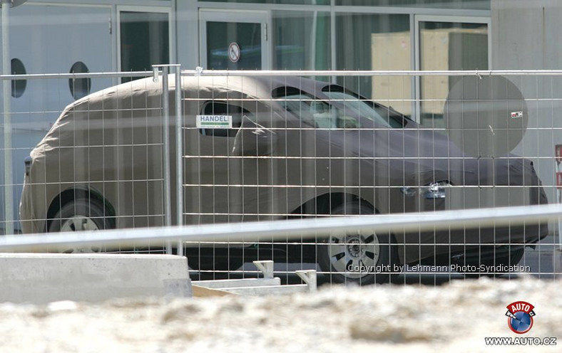 Zdjęcia szpiegowskie: Audi Q5 – 5-miejscowe Quattro