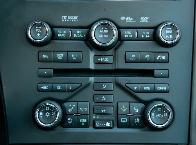 Oto najnowszy Saab 9-5 chwycił kierowców za serce. Tak, tak Polacy zamiast niemieckich gablot wybierają najnowszą limuzynę szwedzkiej marki. Wirus turbo z dnia na dzień atakuje nowe organizmy!