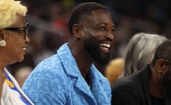 Wade i Nowitzki dołączyli do Koszykarskiej Galerii Sław