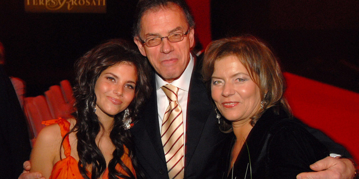 Weronika Rosati z rodzicami