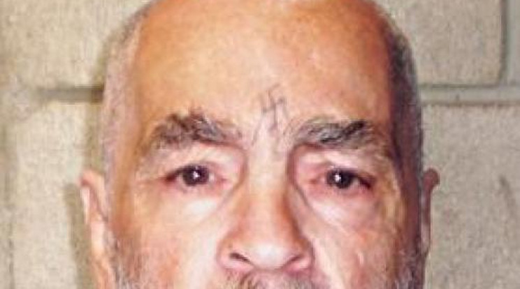 Manson kicsempészi a spermáját a börtönből