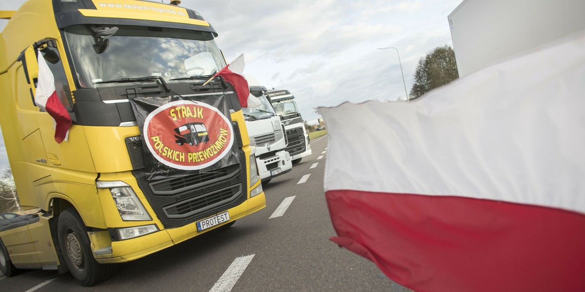 Protestujący na przejściu w Dorohusku