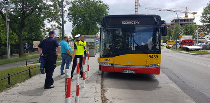 Wypadek autobusu w Warszawie. Prokuratura: kierowca był po użyciu, a nie pod wpływem narkotyków. Odpowie za wykroczenie