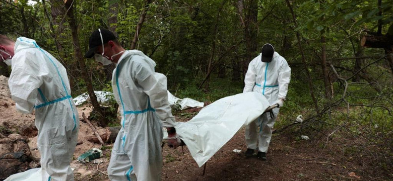 "Mieli związane ręce i przestrzelone kolana". Makabryczne odkrycie pod Buczą