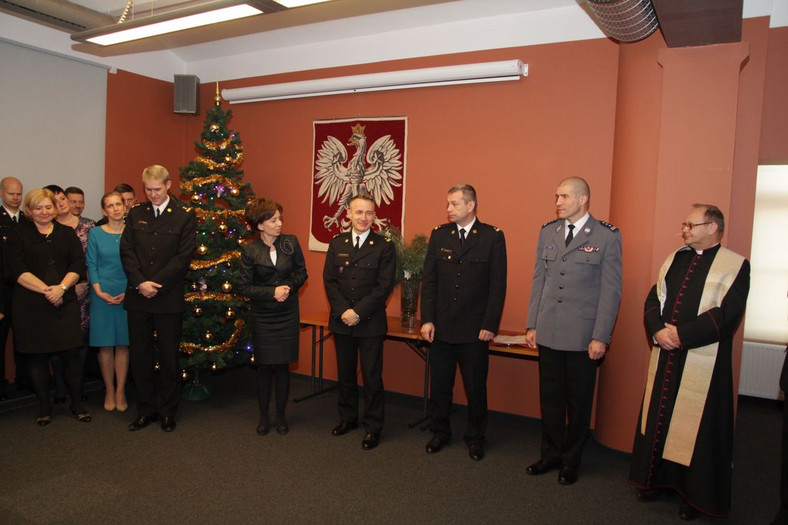 W środku: wicewojewoda wielkopolski Marlena Maląg (dziś minister), Andrzej Bartkowiak i Arkadiusz Przybyła