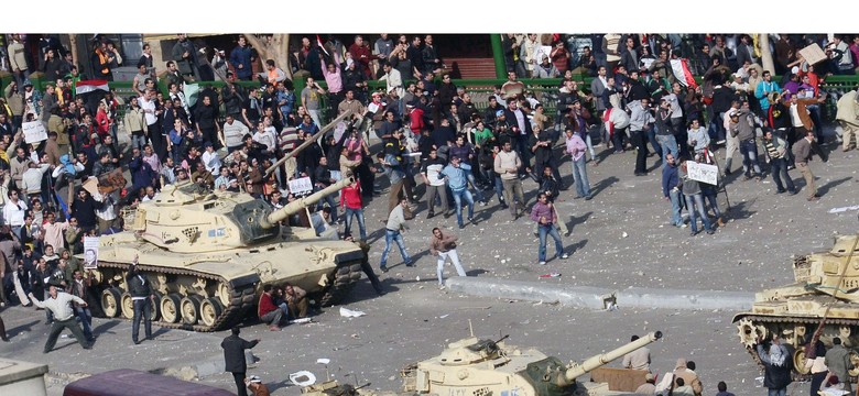 Wojsko odwraca się od protestujących