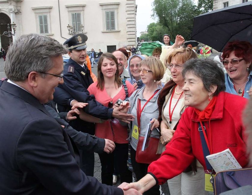 Prezydent jest już w Rzymie, szefa PiS nie będzie