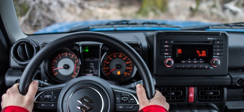 Suzuki zadziwia, Hyundai szybuje, a po BMW nie ma śladu. Te auta dają najwięcej satysfakcji