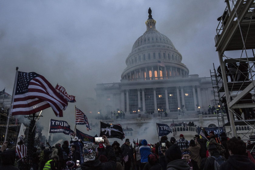 Trump Supporters Storm US Capitol