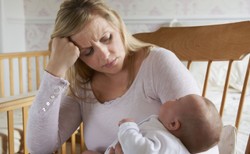 Depresja poporodowa może trwać nawet 3 lata. Wyniki najnowszych badań