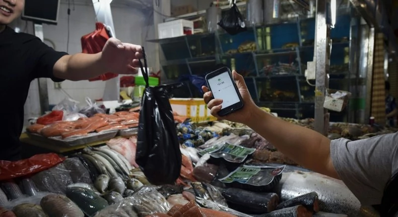 http://www.pulse.ng/world/payment-solutions-china-cashing-out-as-mobile-payment-soars-id7034947.html