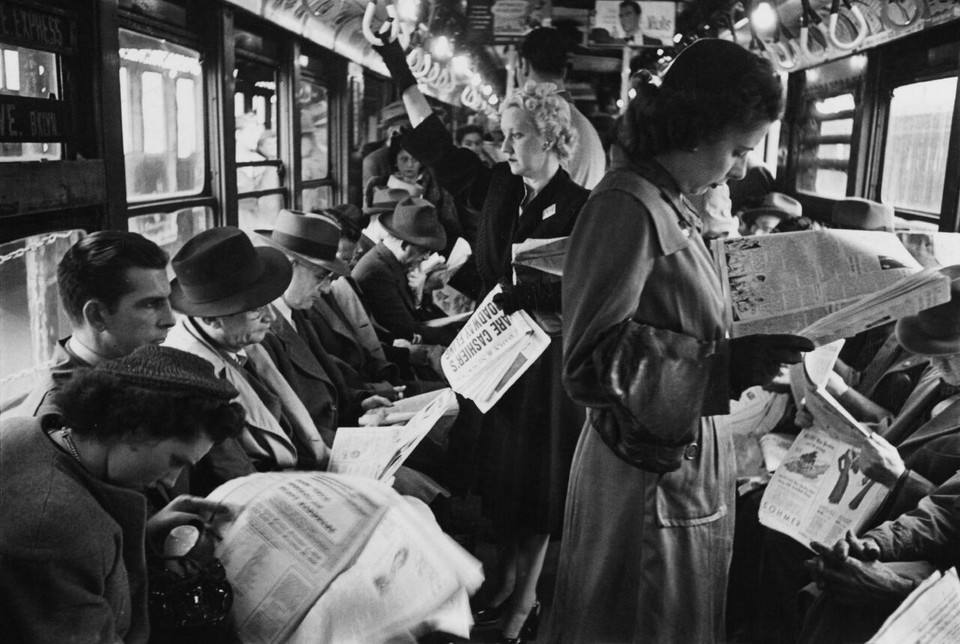 Ze zbioru "Życie i miłość w nowojorskim metrze", 1947 r.