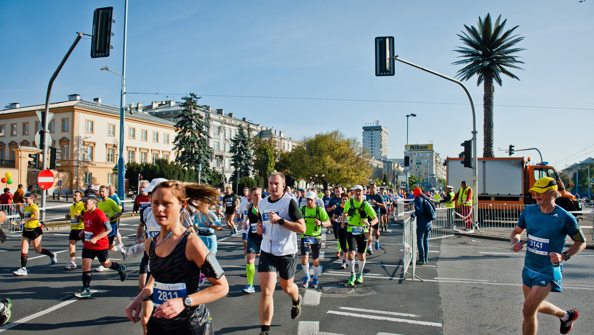 Blisko osiem tysięcy osób wystartuje w niedzielę, 27 września, w tegorocznym PZU Maratonie Warszawskim. To już 37. edycja tej imprezy. Podpowiadamy, którymi ulicami przebiegną zawodnicy i gdzie będą utrudnienia.