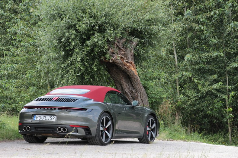 Porsche 911 4S Cabrio