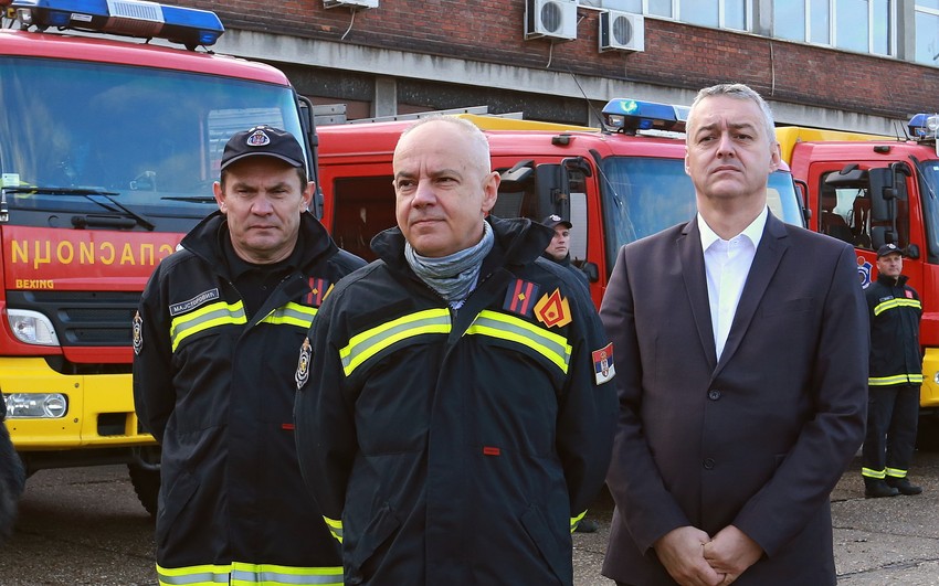 Radojičić u poseti vatrogascima