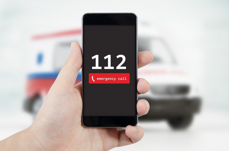 Wciśnięcie numeru 112 uruchomi AML.
