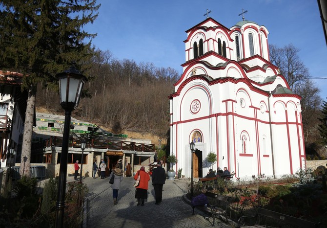 Manastir Tumane