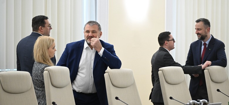 Rząd złoży skargę do TSUE na decyzję Brukseli. "Polska nie ma takiego obowiązku"