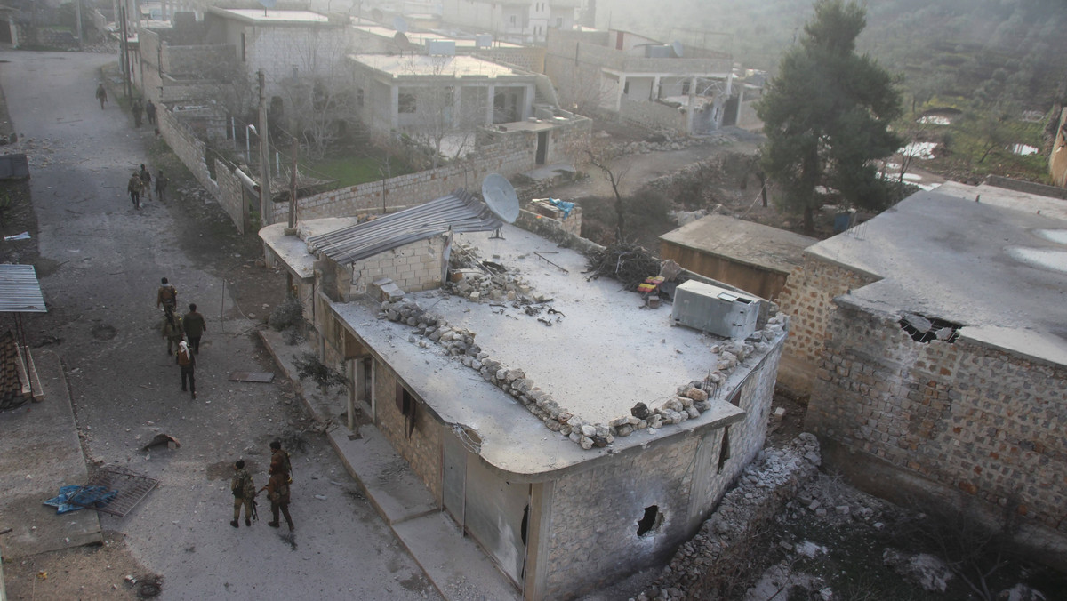 Pomimo rezolucji Rady Bezpieczeństwa ONZ nakazującej wprowadzenie 30-dniowego rozejmu w Syrii, we Wschodniej Gucie nasiliły się walki a syryjskie wojska rządowe poinformowały dziś o przejęciu kontroli nad jedną czwartą tego regionu.