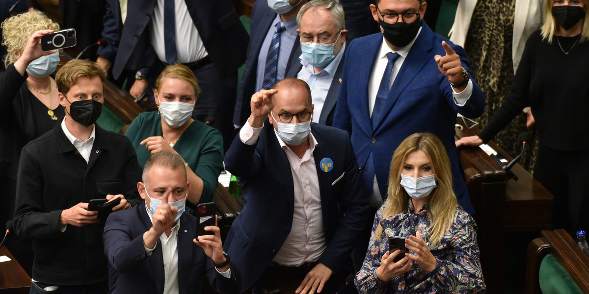 W Sejmie powtórzono głosowanie odnośnie odroczenia obrad. 