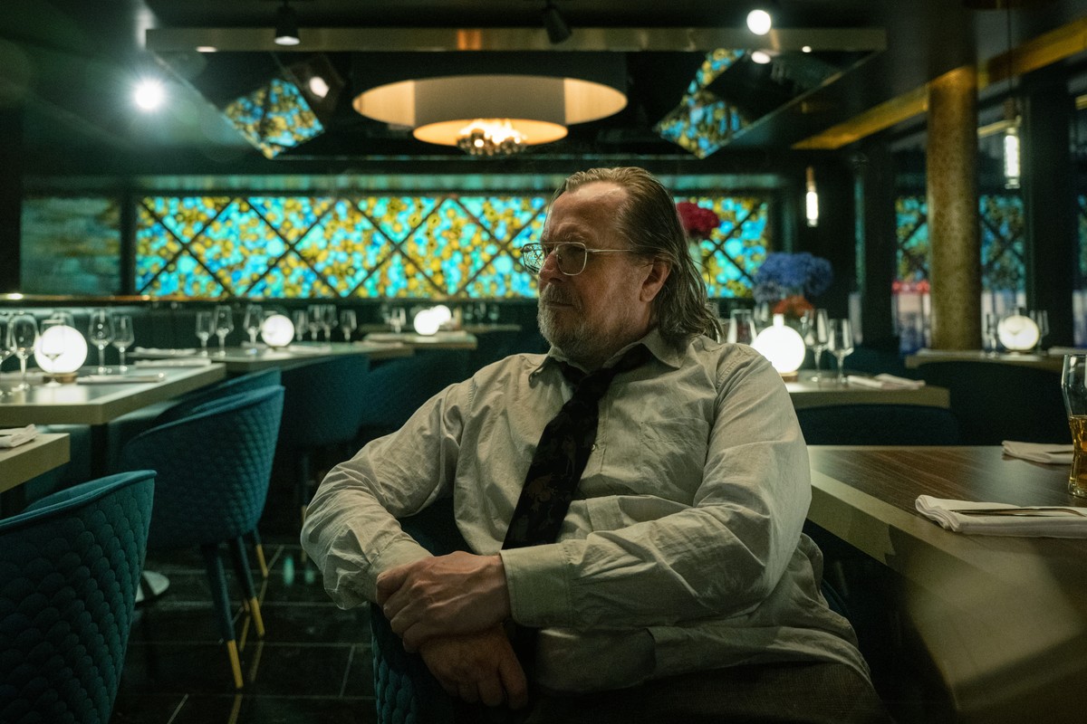 Gary Oldman w drugim odcinku piątego sezonu serialu "Kulawe konie"
