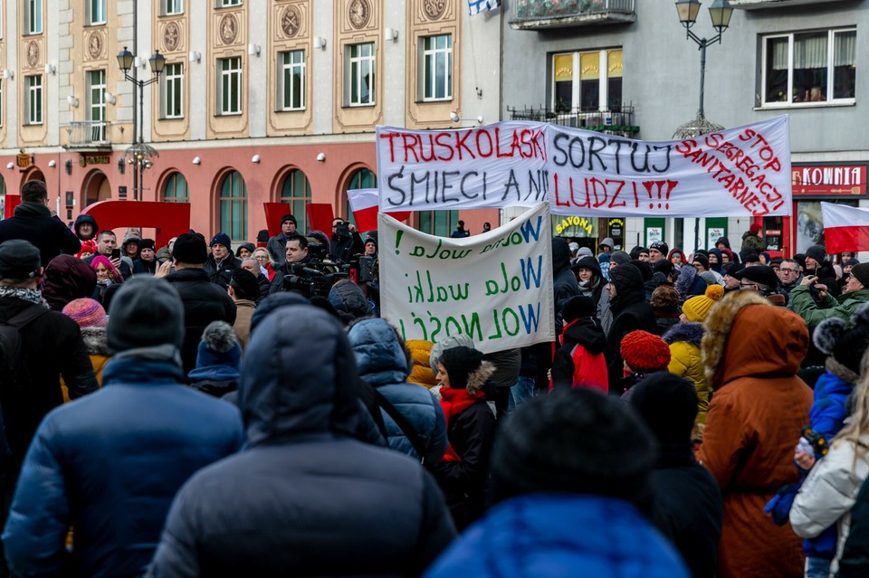 Manifestacja przeciwników szczepień w Białymstoku