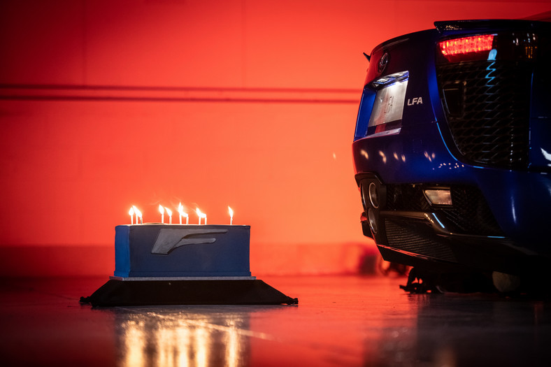Lexus LFA – 10. urodziny ikony