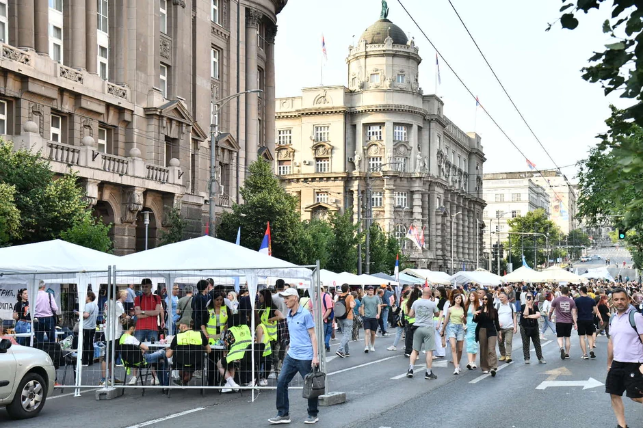 Protest na raskrsnici sa Nemanjinom