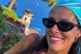 Ana Ivanović zapalila Instagram u kupaćem kostimu sa efektnim detaljima