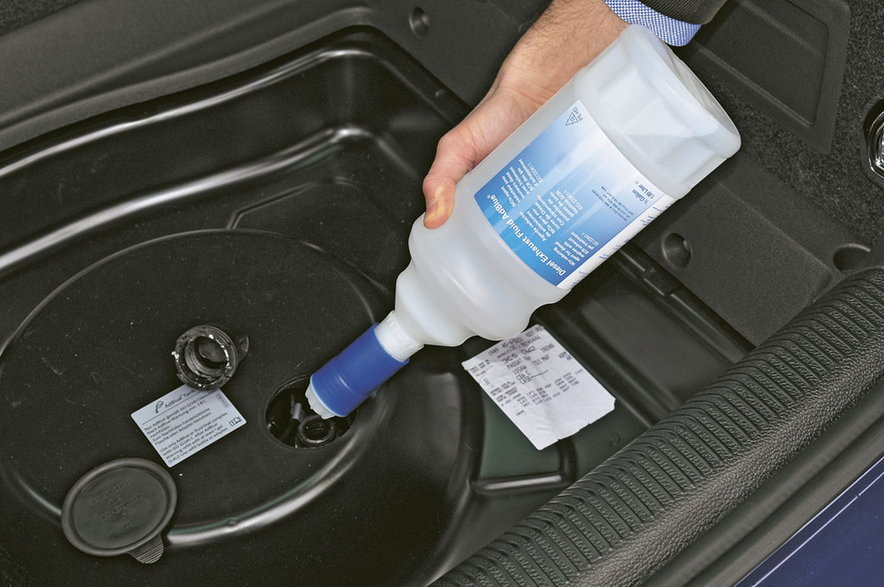 AdBlue uzupełniamy na bieżąco – wożenie w bagażniku zapasu płynu to zły pomysł