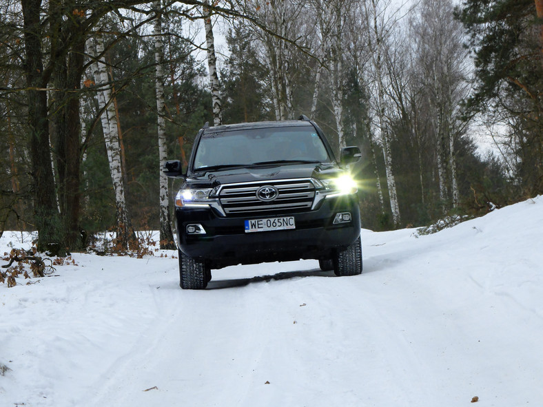 Toyota Land Cruiser V8