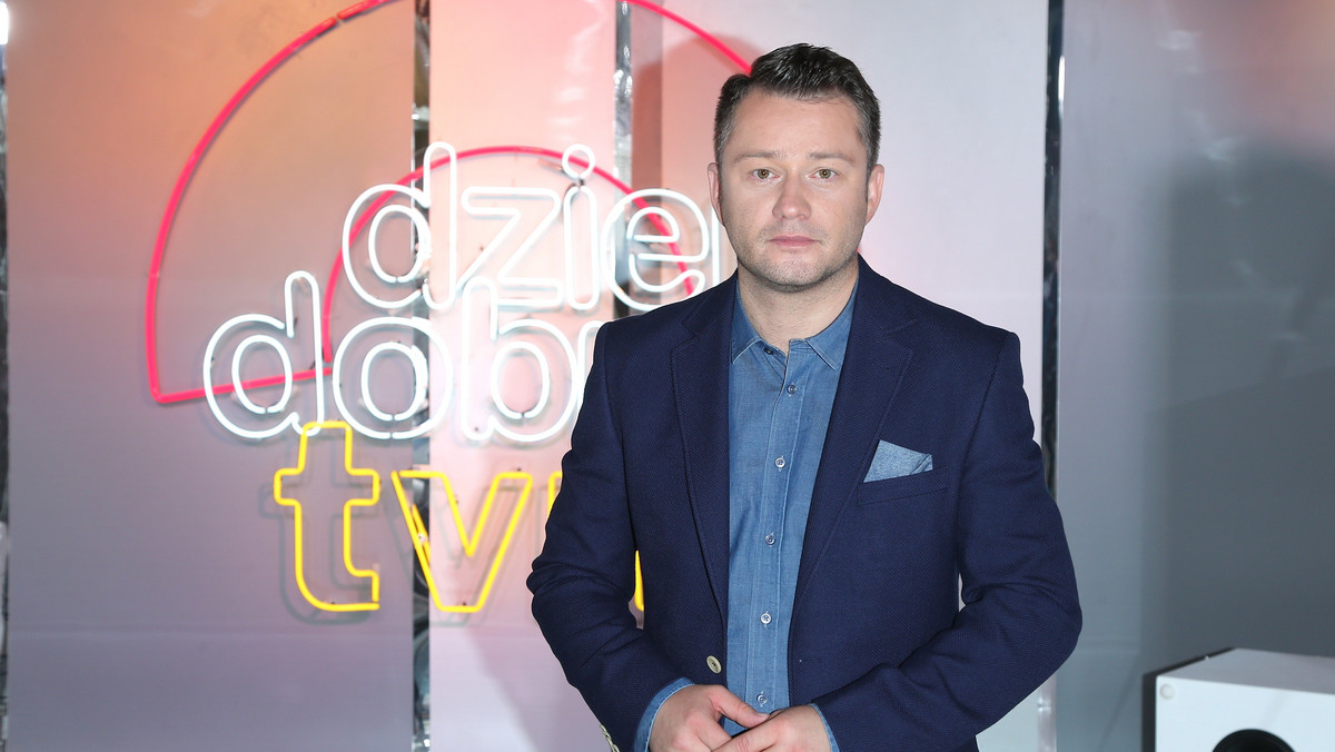 Jarosław Kuźniar niewiele zdradza na tema swojego życia prywatnego i rodziny. W rozmowie z Adrianem Zandbergiem w "Dzień Dobry TVN" dziennikarz zdradził jednak, jakiej wysokości emeryturę mają jego rodzice.