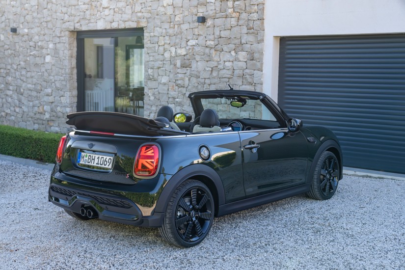 MINI Cooper S Cabrio Resolute Edition