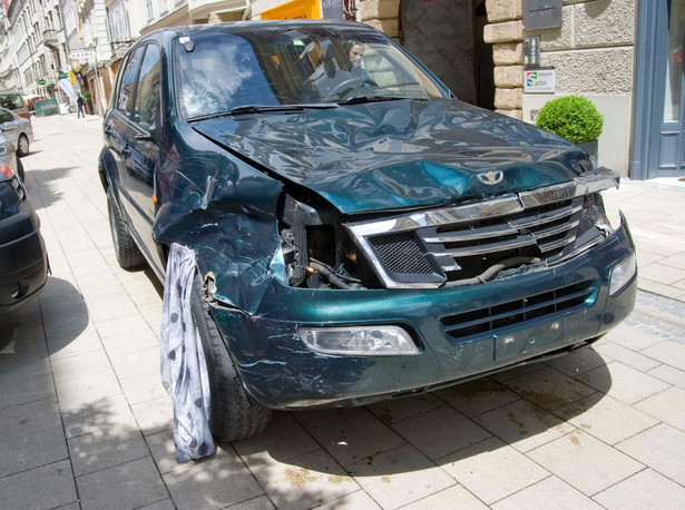 Szaleniec wjechał autem w tłum ludzi w austriackim Grazu. Są zabici i ranni