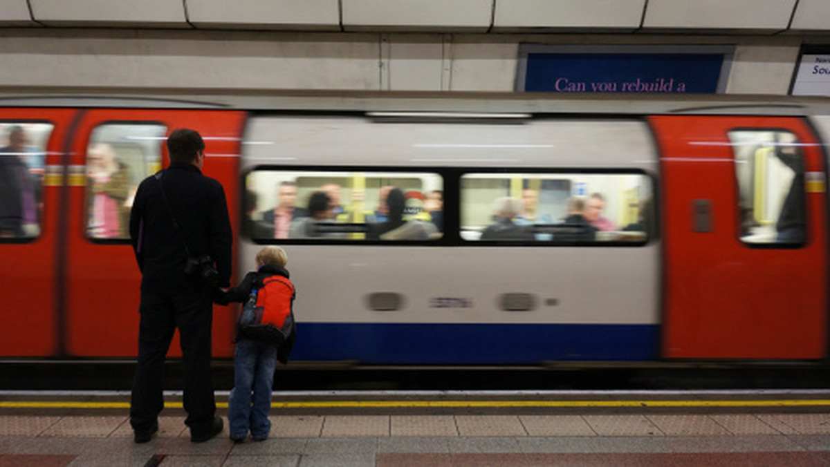 Londyn: polska poezja w metrze