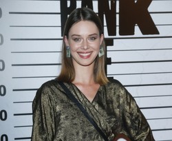 Emma Gieżgno w filmie "Na bank się uda": Gram policjantkę-hakerkę, postać enigmatyczą i niejednoznaczą [WIDEO]