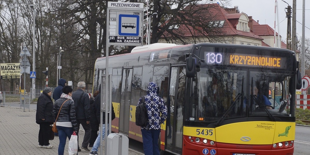 Mamy daleko do autobusu!