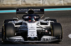 Japończyk po raz pierwszy od 2014 roku pojedzie bolidem Formuły 1