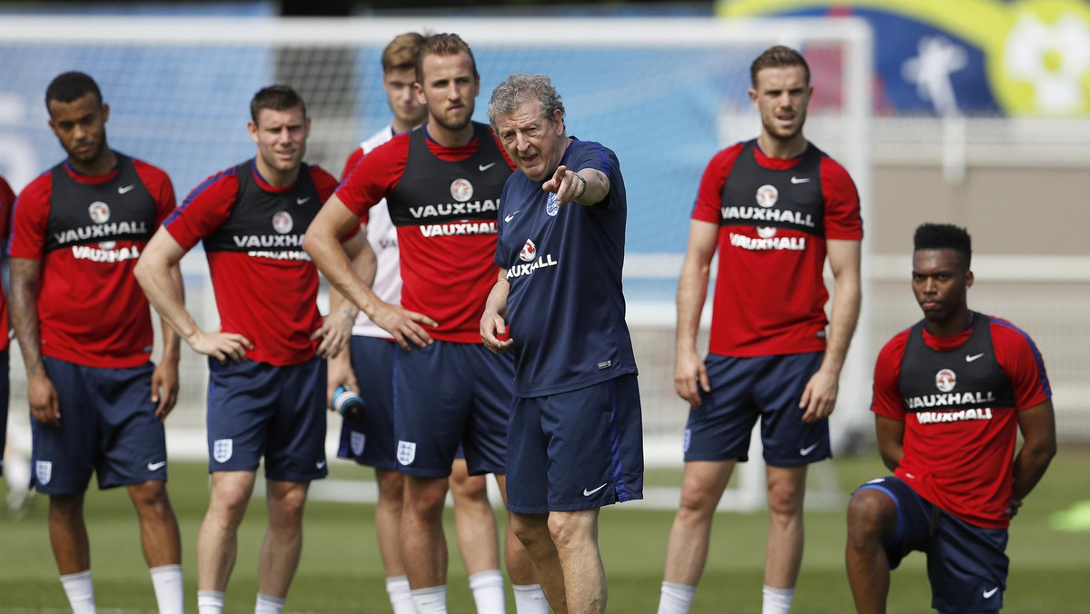 Roy Hodgson, selekcjoner reprezentacji Anglii, spodziewa się, że dalej będzie pracować na tym stanowisku po zakończeniu Euro 2016, ale podkreśla jednocześnie, że nie będzie błagać o nową umowę.