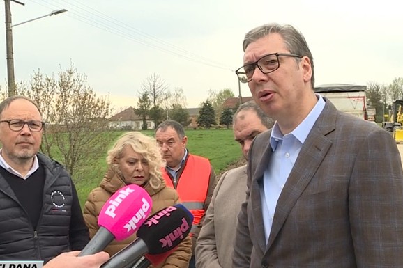 "Putevi znače ljudima život!" Vučić obilazi radove na deonici puta Kula-Lipar: Evropa i ceo svet će osetiti posledice trenutne krize