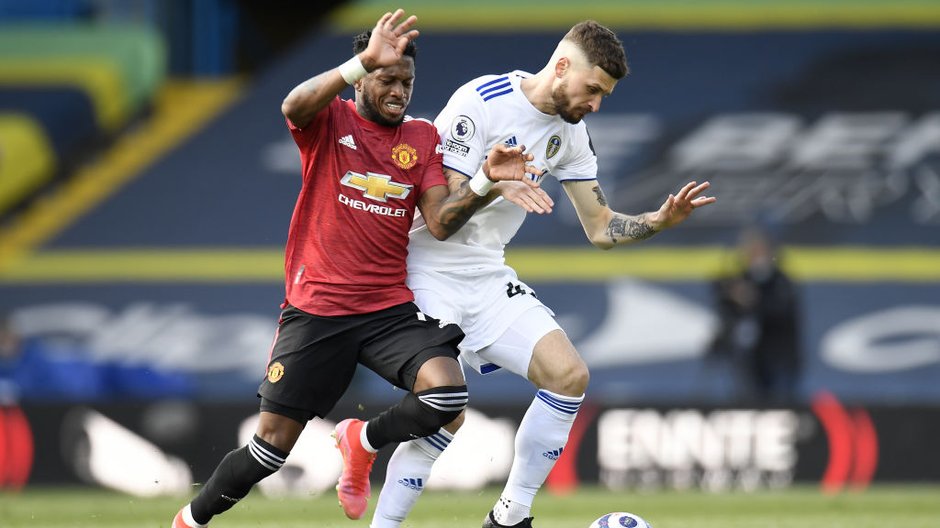 Fred (Manchester United) i Mateusz Klich (Leeds United)