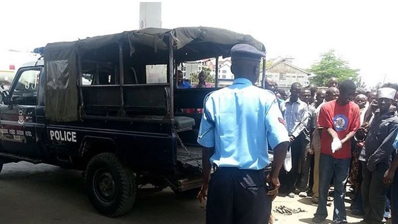 File image of police at a crime scene. The Star Siaya correspondent Eric Oloo found dead in Ugunja