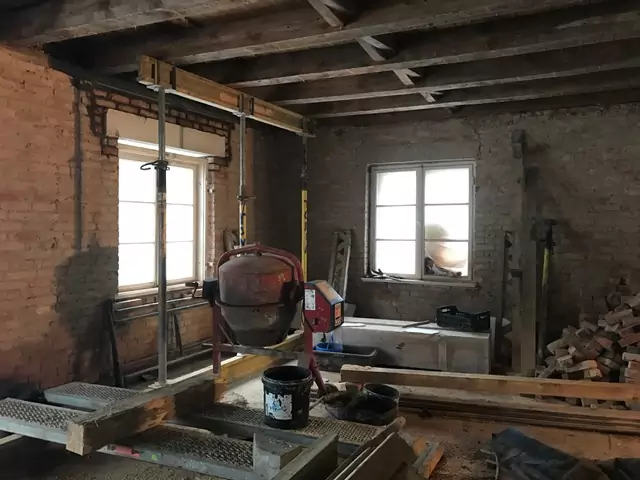 Wnętrze domu w czasie prac renowacyjnych