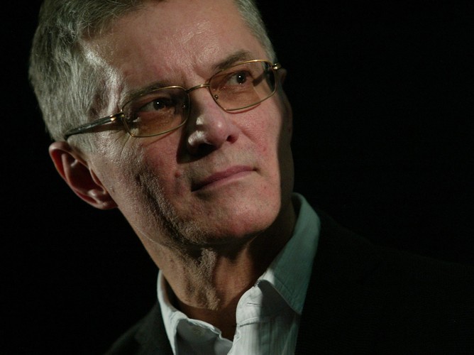 Krzysztof Kolberger - aktor i reżyser teatralny, znany m.in. z ról w „Weselu” i w „Dziadach”. Zmarł 7 stycznia 2011