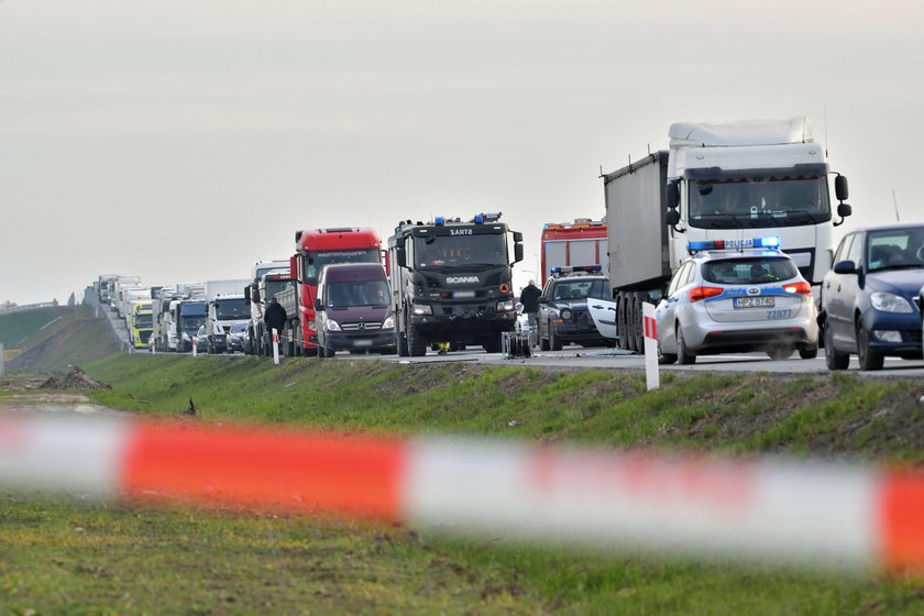 Tragedia w Lubicach. Nie żyją cztery osoby