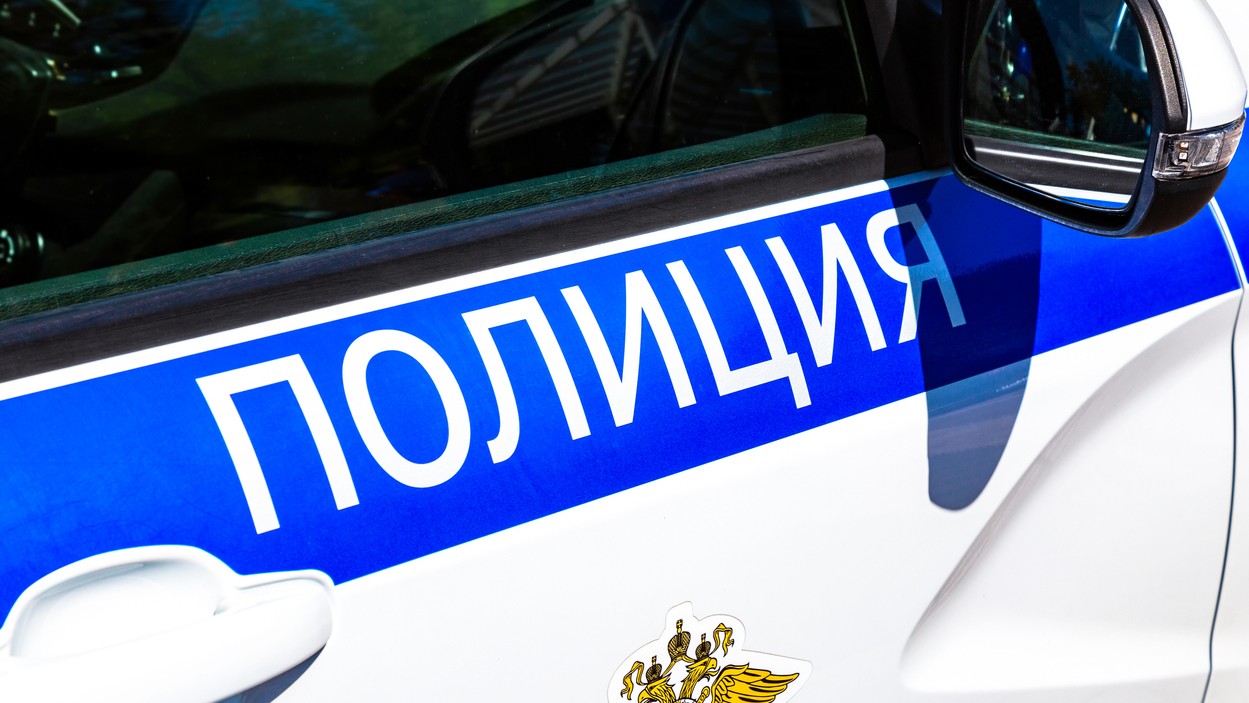 Ruská polícia zadržala automobilového pretekára