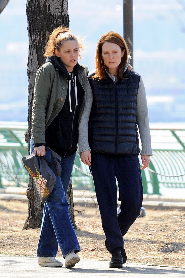 Kristen Stewart i Julianne Moore na planie "Still Alice"