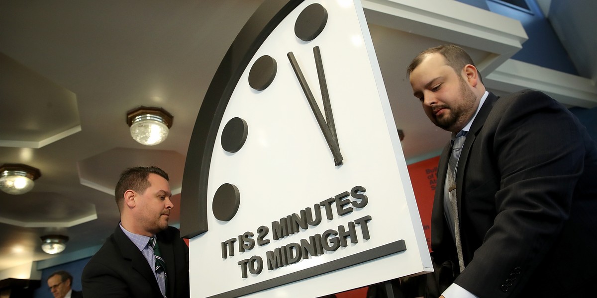 Doomsday clock. Naukowcy przesunęli wskazówki bliżej końca świata